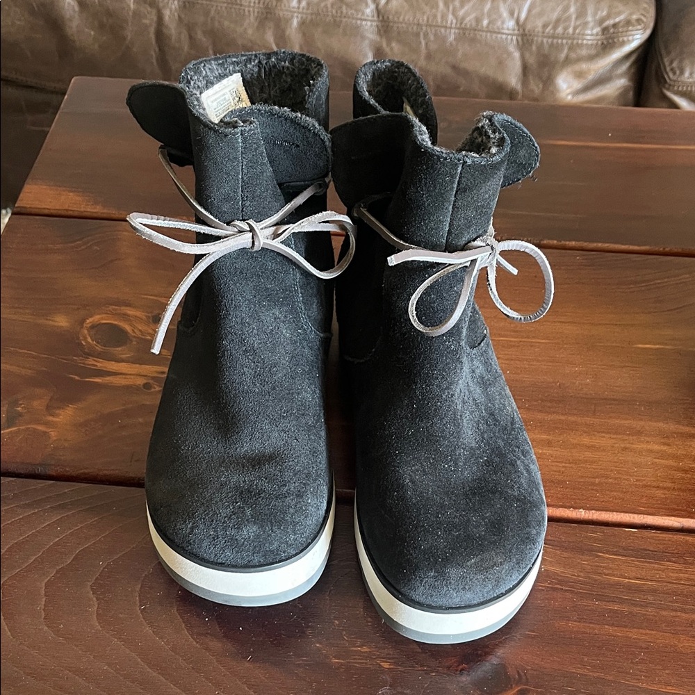 Merrell Black Suede Women's Boots